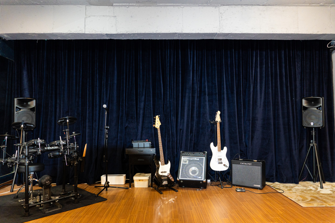 Wave Hall 1